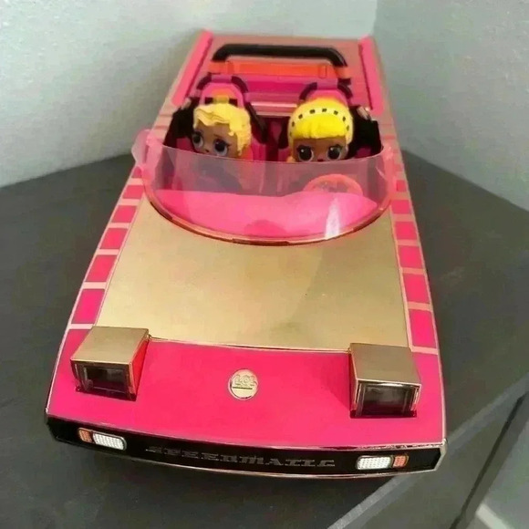 LOL Surprise Car-Pool Coup and exclusive doll - Picture 1 of 7
